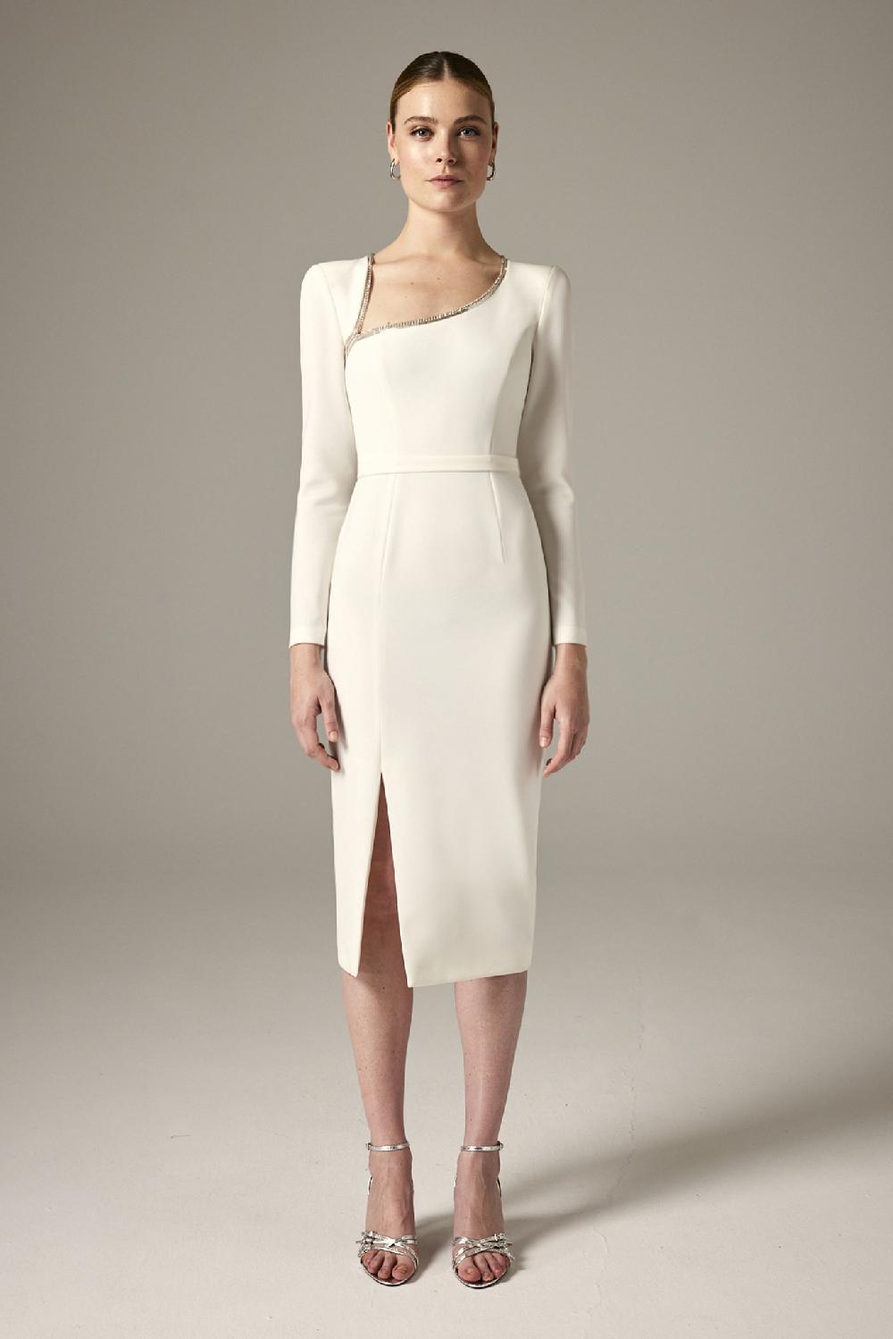 Carla Ruiz Ref. 51004 Vestido Escote Cadena