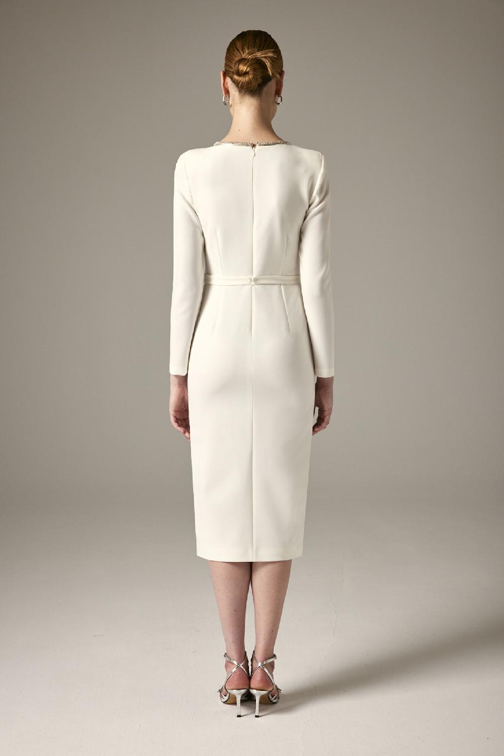 Carla Ruiz Ref. 51004 Vestido Escote Cadena