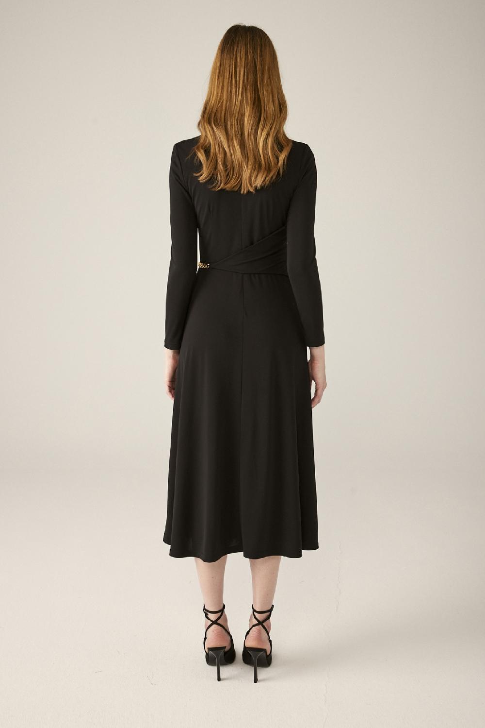 Carla Ruiz Ref. 51041 Vestido Vuelo Con Cadena