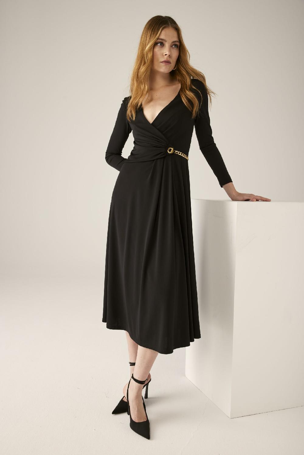 Carla ruiz Ref. 51041 Vestido vuelo con cadena