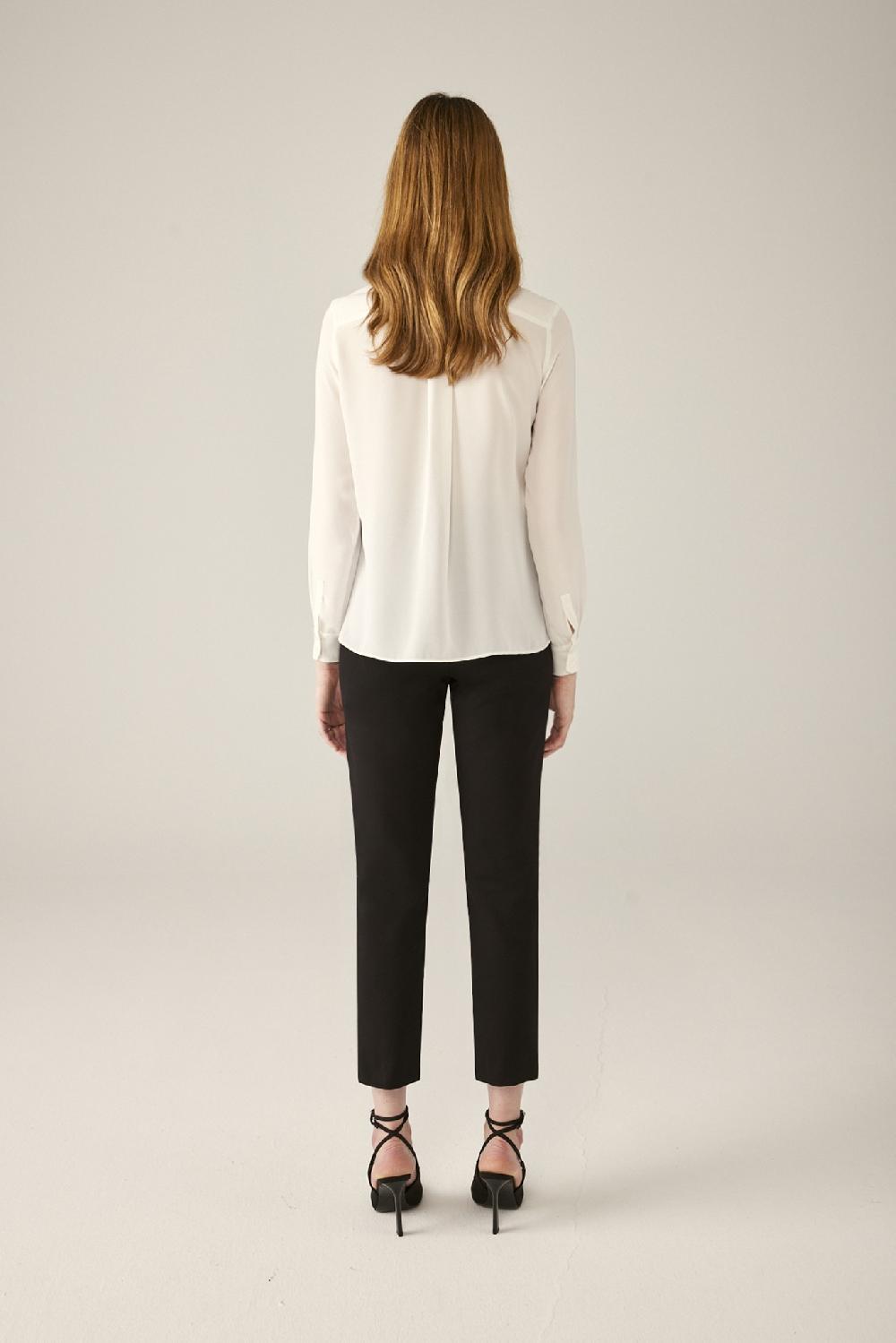 Carla Ruiz Ref. 51116 Blusa Pliegues