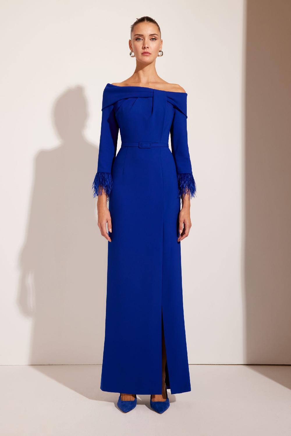 Carla Ruiz Ref. 51505 Vestido Madrina Plumas