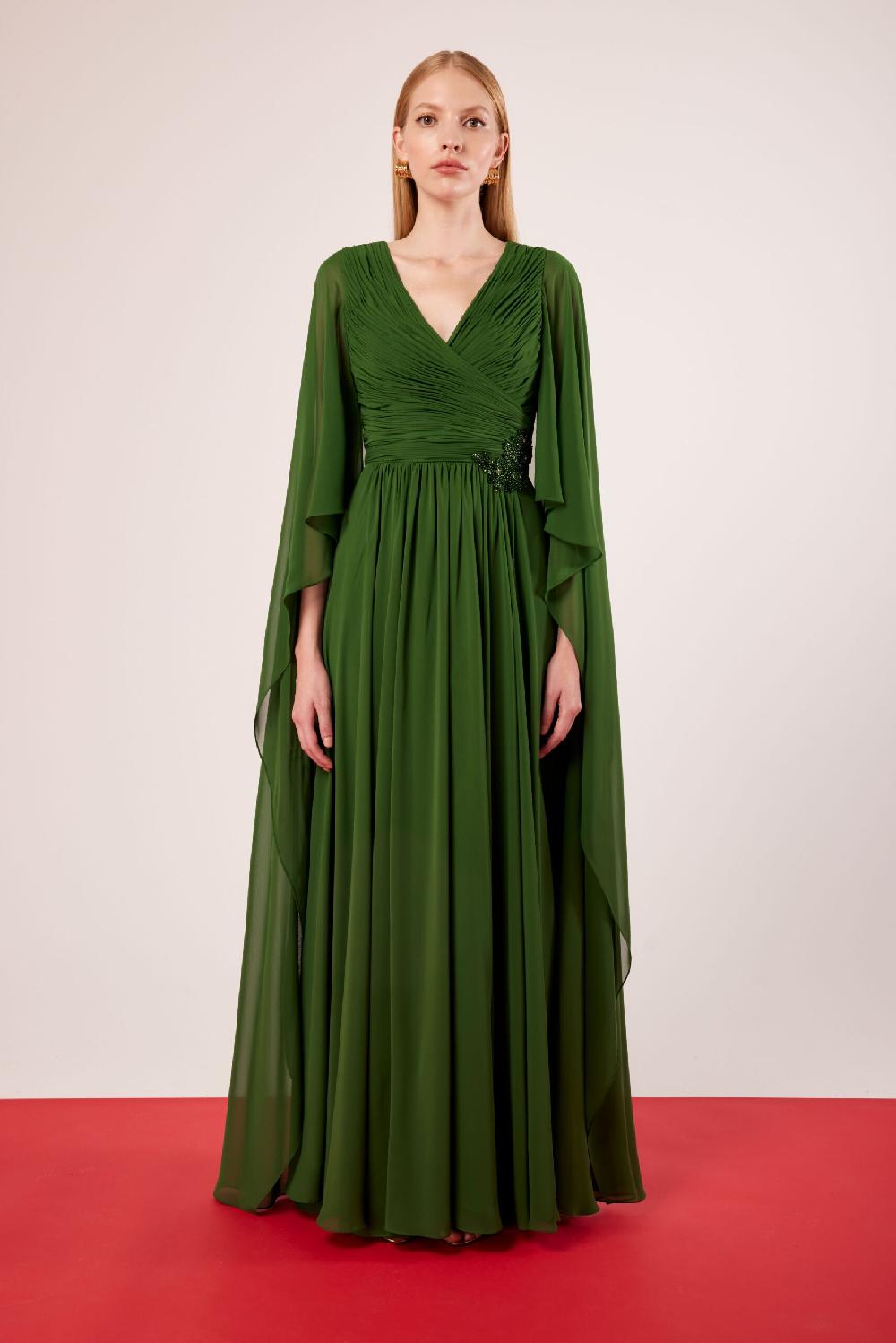 Carla Ruiz Ref. 51525 Vestido Madrina Capa