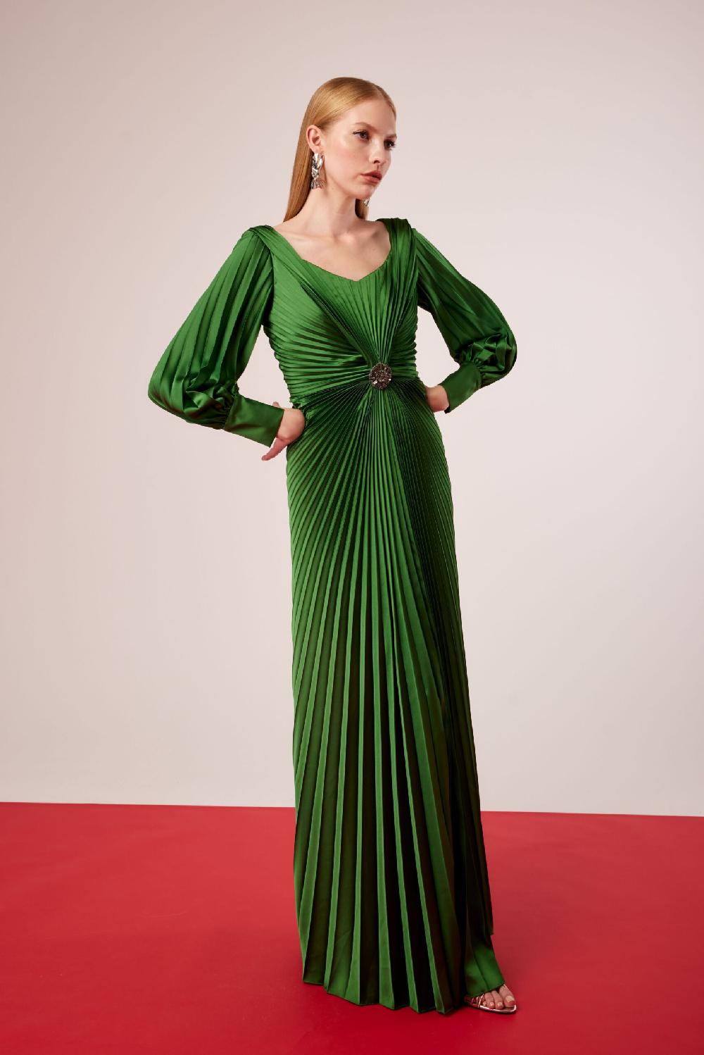 Carla ruiz Ref. 51584 Vestido madrina plisado