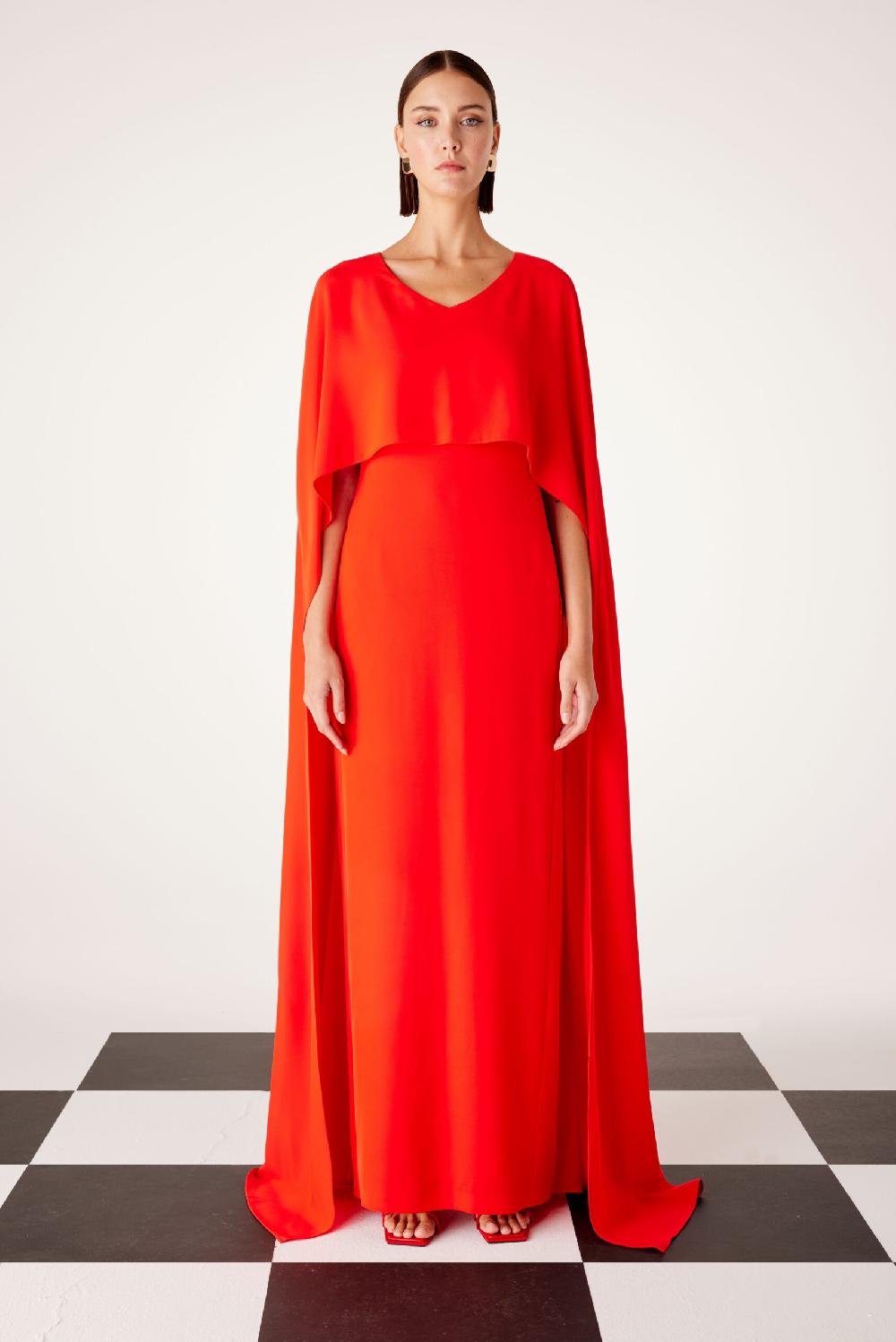 Carla Ruiz Ref. 51606 Vestido Madrina Capa Larga