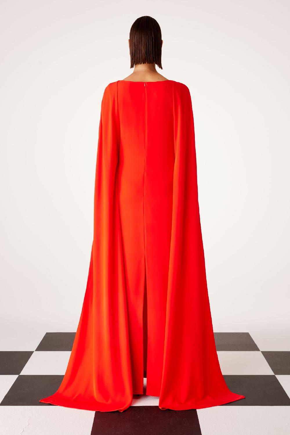 Carla Ruiz Ref. 51606 Vestido Madrina Capa Larga