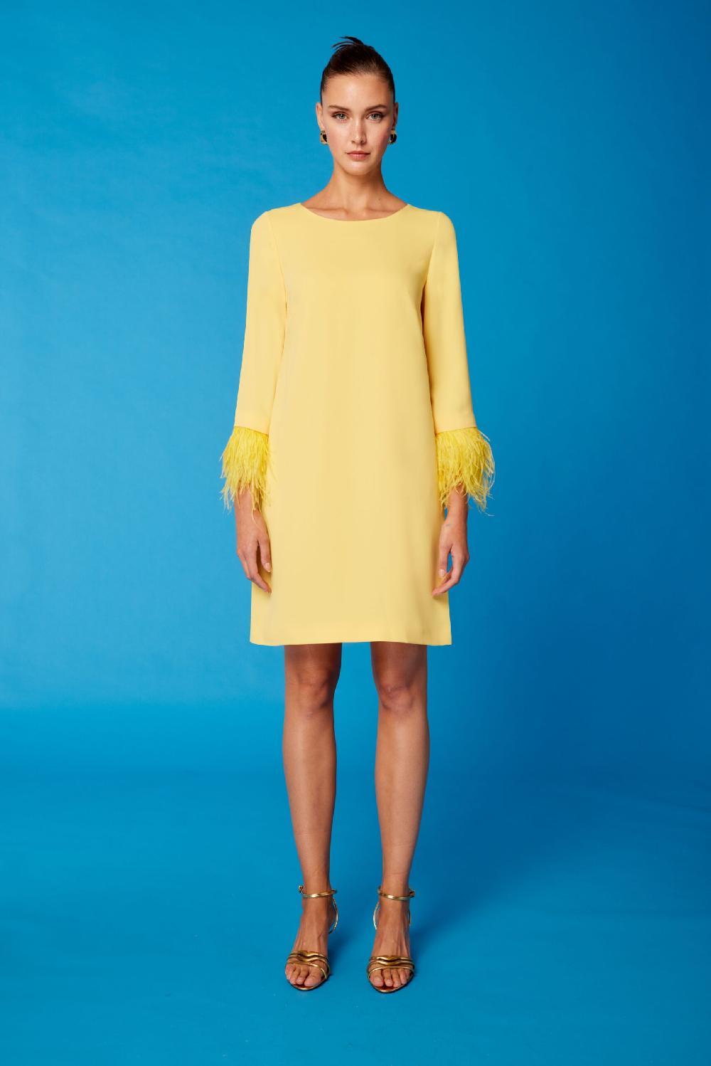 Carla Ruiz Ref. 51610 Vestido Recto Plumas