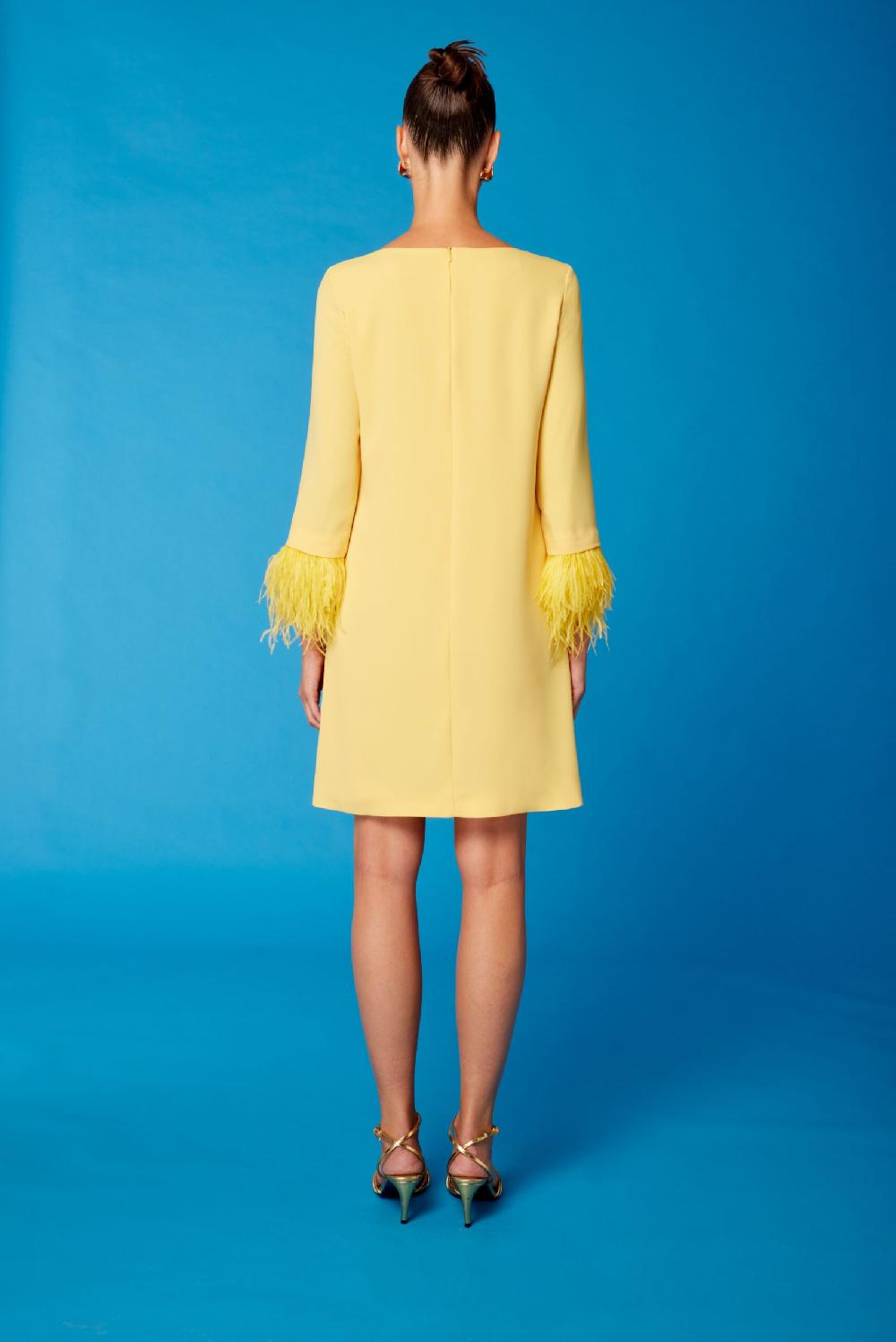 Carla Ruiz Ref. 51610 Vestido Recto Plumas