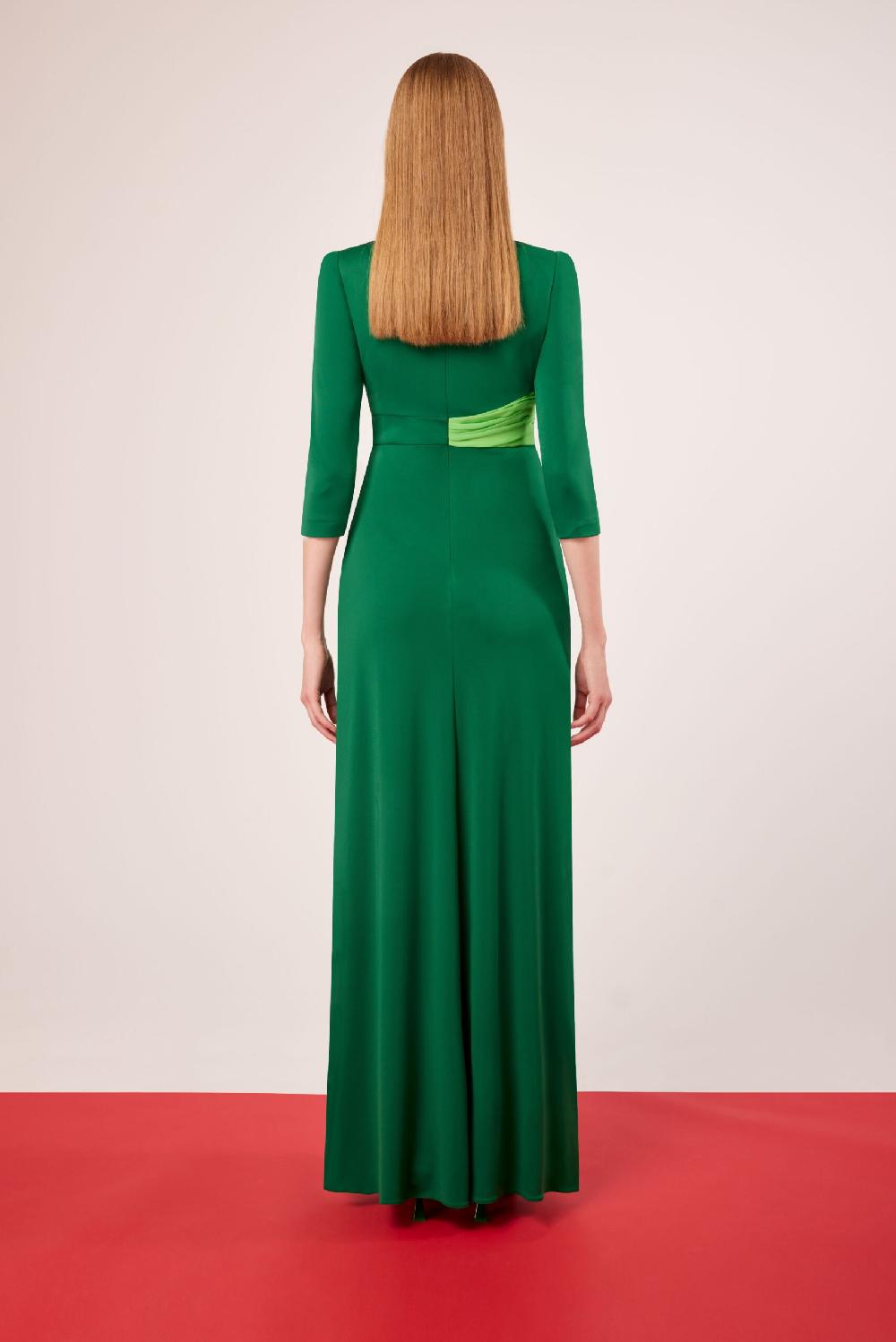 Carla Ruiz Ref. 51683 Vestido Madrina Pieza Plis