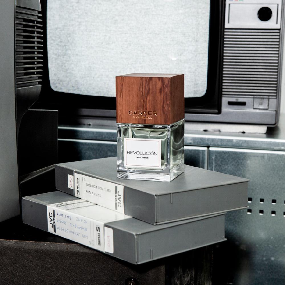 Carner barcelona Revolución - Perfume Unisex Amaderado