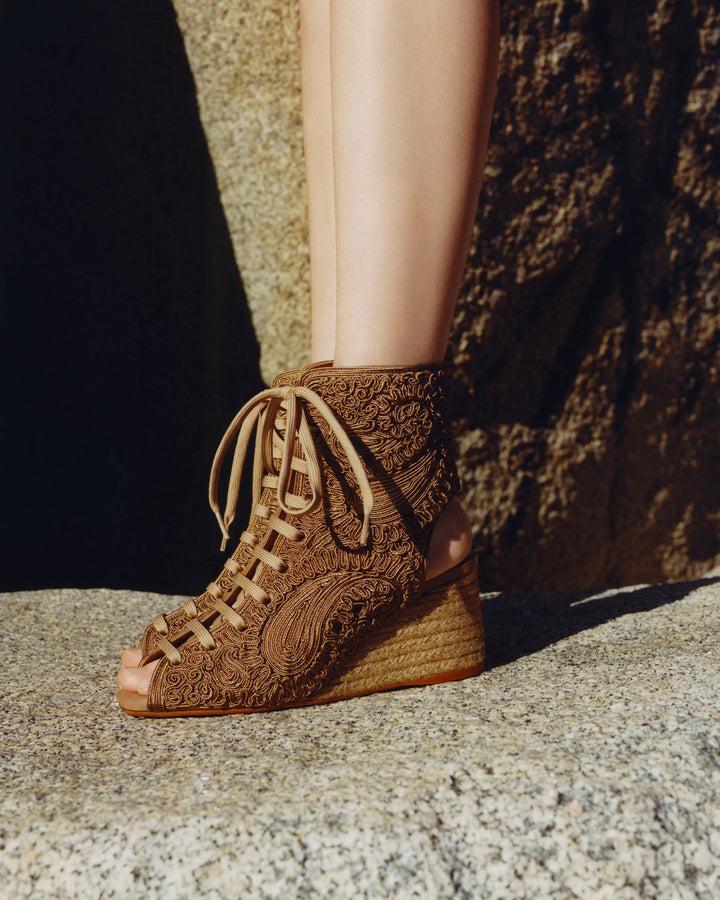 Castañer Calzado de Mujer estilo Botín con Bloque de 8cm de altura | Castañer