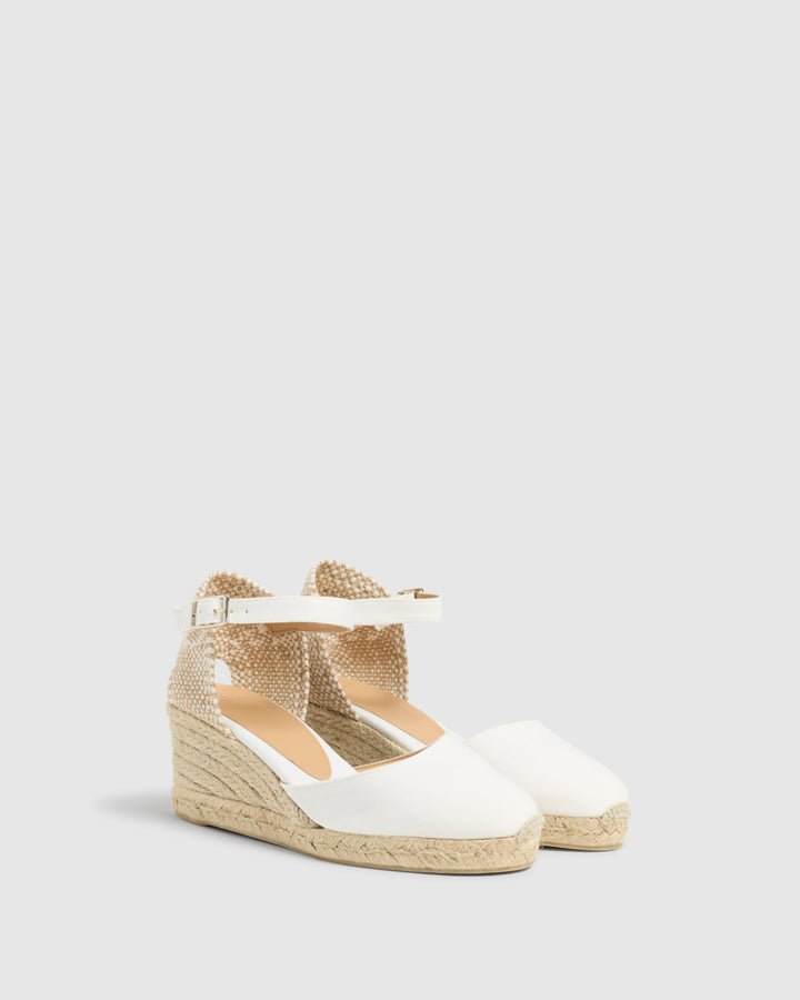 Castañer CASTAÑER | Alpargatas Carol en algodón orgánico cierre lateral de pulsera con hebilla metálica y cuña de 7cm. – Castañer