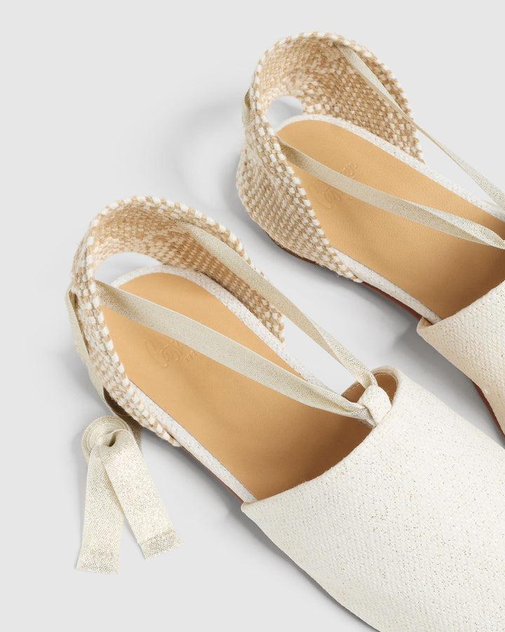 Castañer CASTAÑER | Alpargatas Planas New Gala En Lino Natural Metalizado Presenta Puntera Cerrada Cuadrada Cierre Mediante Lazada. – Castañer