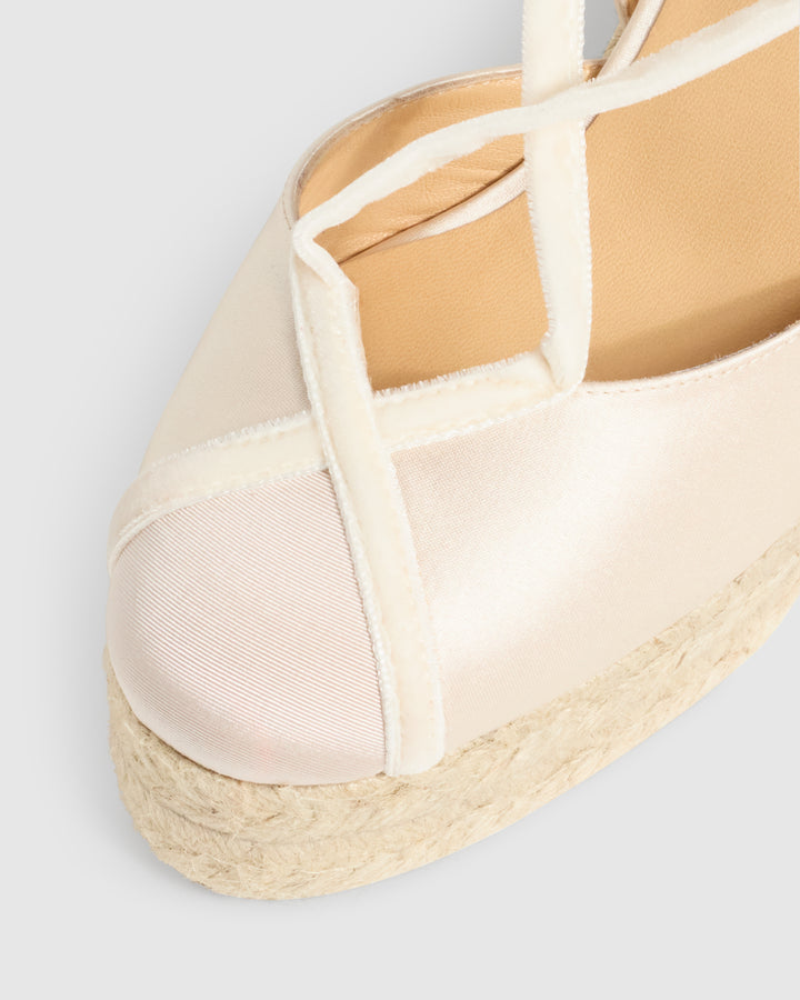 Castañer CASTAÑER | Diseñada Por 'Casilda Se Casa' Para Castañer. Las Alpargata Casilda En Raso Certificado Cierre Con Lazada Y Cuña De 11cm Con Doble Plataforma