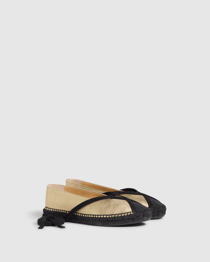 Castañer CASTAÑER | Diseñada Por 'Casilda Se Casa' Para Castañer. Alpargatas Sancha Tipo Bailarina En Piel Metalizada Y Cierre Con Lazada