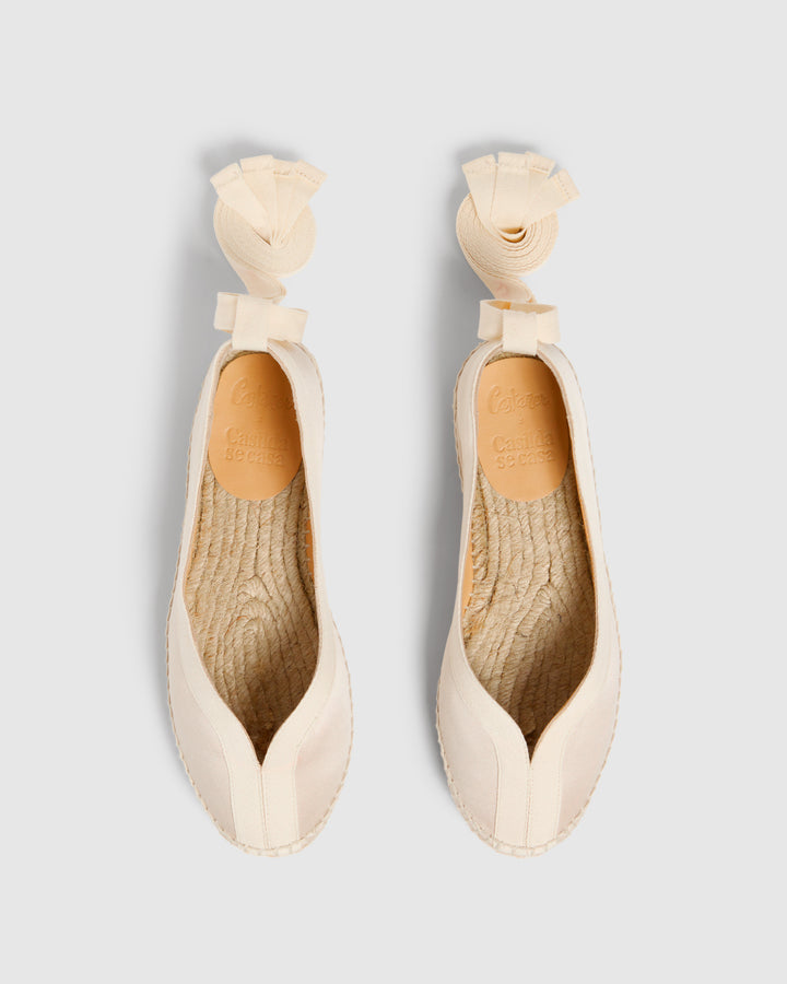 Castañer CASTAÑER | Diseñada Por 'Casilda Se Casa' Para Castañer. Alpargatas Planas Kanu Confeccionada En España En Satén