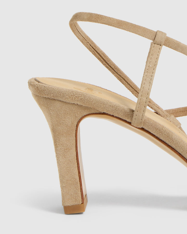 Castañer LOLA/8/007 – Castañer