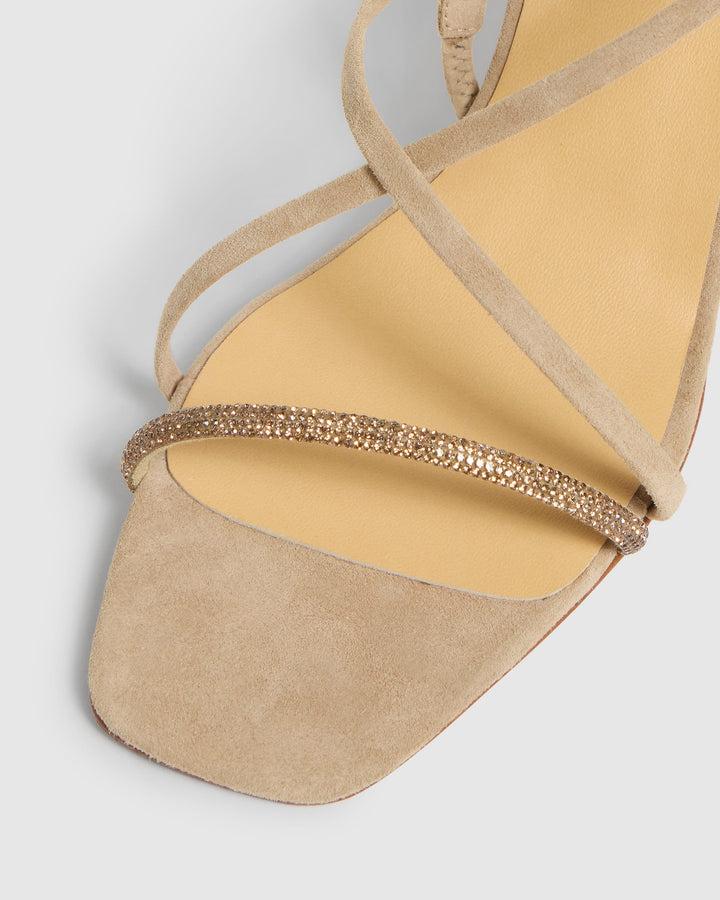 Castañer LOLA/8/007 – Castañer