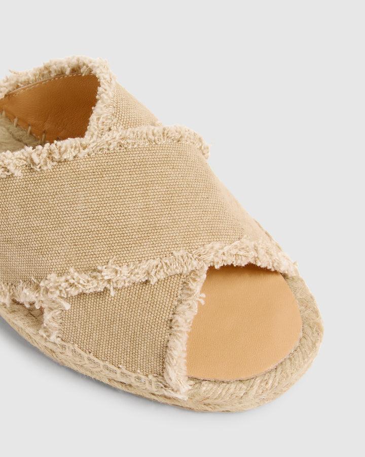 Castañer CASTAÑER SANDALIAS PLANAS PALMERA SAND MUJER – Castañer