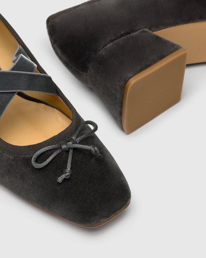 Castañer CASTAÑER | Tacón Cerrada Terciopelo PLOMO NIEBLA/243 – Castañer