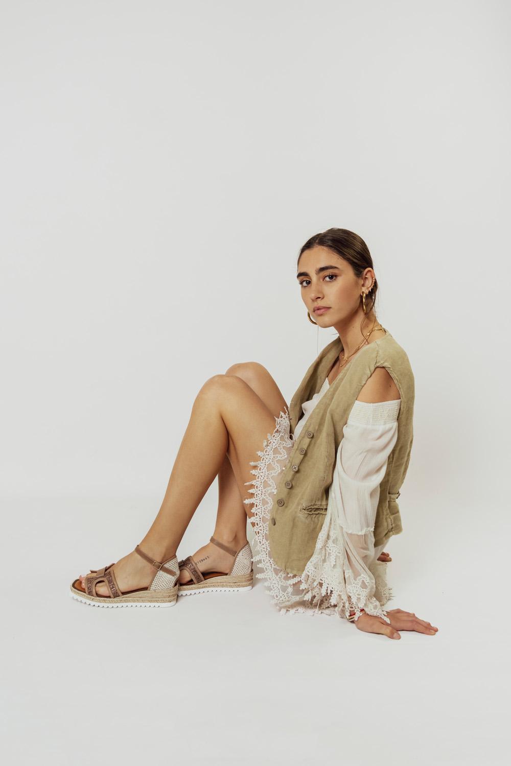 Casteller 881 / Rafia Marrón – Calzados Casteller