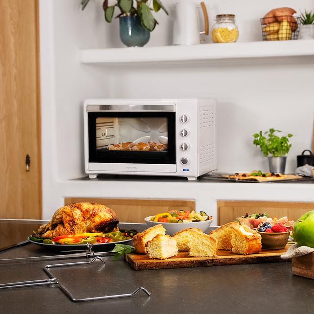 Cecotec Bake&Toast 6000 White Gyro M. Horno De Sobremesa De Convección De 2000 W Capacidad 60 L 12 Funciones Combinables Rustidor Giratorio Puerta De Doble Cristal Acero Lacado Blanco Horno Sobremesa