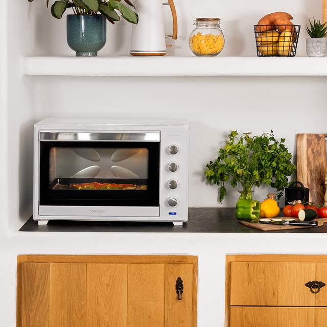 Cecotec Bake&Toast 6000 White Gyro M. Horno De Sobremesa De Convección De 2000 W Capacidad 60 L 12 Funciones Combinables Rustidor Giratorio Puerta De Doble Cristal Acero Lacado Blanco Horno Sobremesa