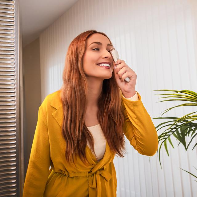 Cecotec Bamba FaceCare I-Lash Curler Rizador De Pestañas Con Calentamiento Rápido Silicona Con Sensor De Temperatura Y Diseño Ergonómico. Rizador De Pestañas