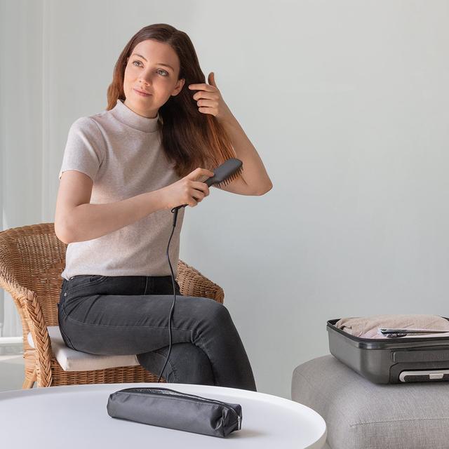 Cecotec Bamba InstantCare 800 Travel Brush. Cepillo Alisador De Viaje De 26 W Revestimiento De Cerámica Y Turmalina Temperatura Máxima 190º Calentamiento En 90 Segundos Bolsa De Viaje Cepillo Alisador