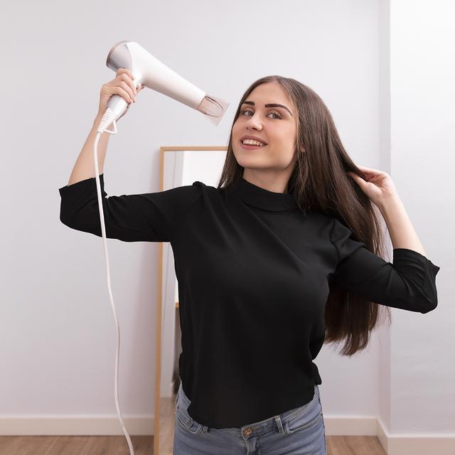 Cecotec Bamba Ionicare 5320 Flashlook. Secador De Pelo Con Potencia 2200 W Ion Real 2 Boquillas Difusor Haircare Función Aire Frío 2.5 M Cable 3 Temperaturas 2 Velocidades Secador AC De 2200W Con Dos Concentradores Y Difusor