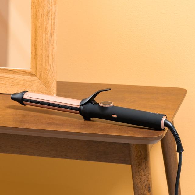 Cecotec Bamba SurfCare Curly Sphere Rizador De Pelo Manual De 28 Mm De Cerámica Y Turmalina Con Ajuste De Temperatura Y Pantalla LED. Además Posee Una Tecnología De Iones. Rizador De Pelomanual