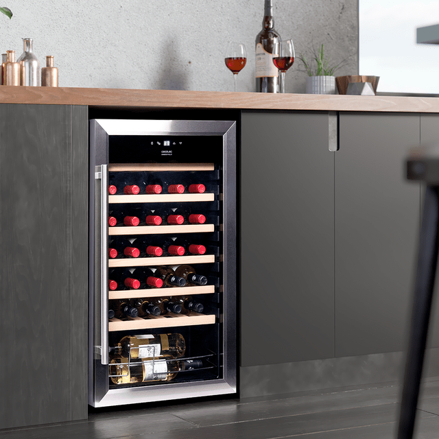 Cecotec Bolero GrandSommelier 34030 Inox Compressor Vinoteca De 34 Botellas De Capacidad Con Sistema Compresor De Enfriamiento Que Garantiza Un Alto Rendimiento. Temperatura Regulable Y Luz LED Interior. Vinoteca