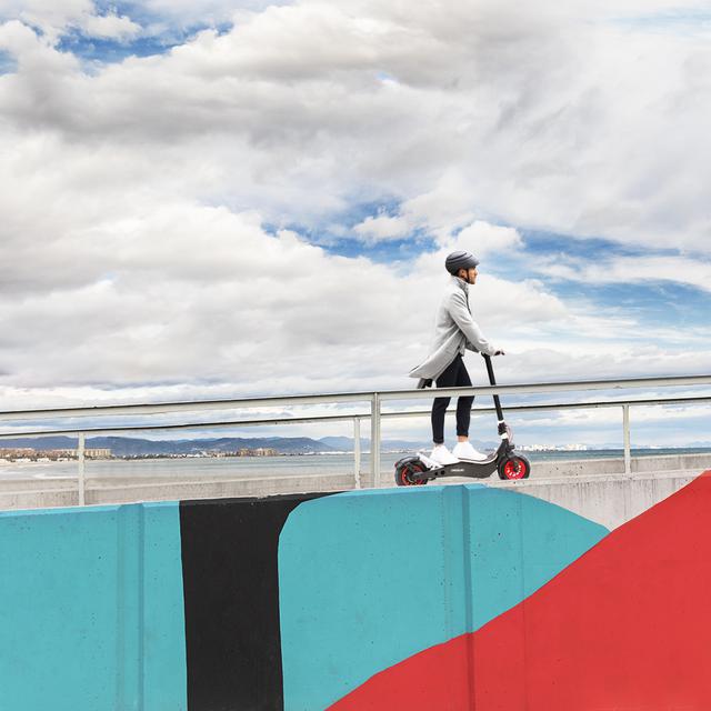 Cecotec Bongo Serie Z Red.Patinete Eléctrico Con Potencia Máxima 1100 W Batería Extraíble Autonomía Ilimitada Desde 45 Km Tracción Trasera Ruedas Antirreventón De 12” Patinete Eléctrico Adulto  