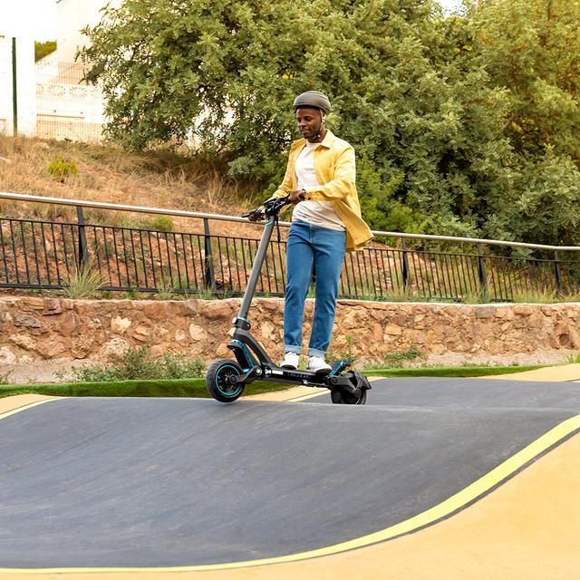 Cecotec Bongo Z City Patinete Eléctrico Con Potencia Máxima De 1000 W Y Suspensión Dinámica De Doble Brazo Con Tecnología SXƧ Para Superar Cualquier Obstáculo. Con Autonomía De Hasta 55 Km Y Ruedas On Road De 10 5". Pati