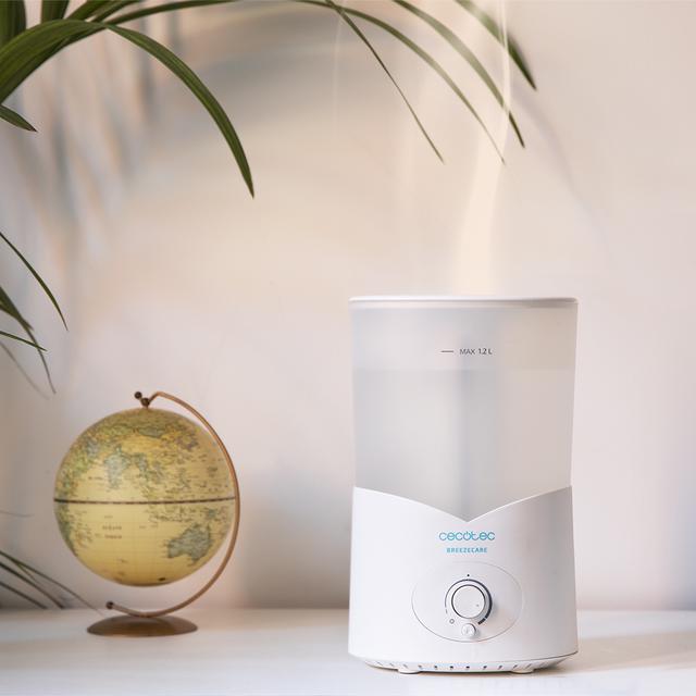 Cecotec BreezeCare 2000 Light. Humidificador De 25 W Humidificación 200 Ml/h Depósito 1 2 Litros Salida De Vapor 360º Control Manual Luz LED Cobertura Hasta 30 M2 Humidificador De Agua De 200 Ml/h