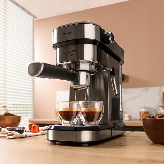 Cecotec Cafelizzia 790 Steel DUO Cafetera Express Para Espressos Y Cappuccinos Dispone De Sistema De Rápido Calentamiento Por Thermoblock 20 Bares Modo Auto Para 1 Y 2 Cafés Vaporizador Orientable Y Conducto De Agua Para Infus