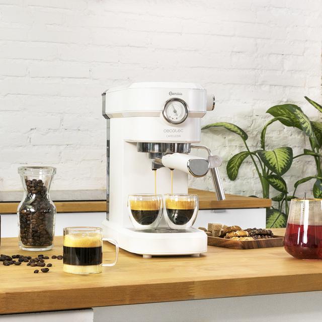 Cecotec Cafelizzia 790 White Pro. Cafetera Espresso Con Sistema Thermoblock 20 Bares ModoAuto 1 Y 2 Cafés Vaporizador Orientable Conducto De Agua Para Infusiones Cafetera Espressos Y Cappuccinos  