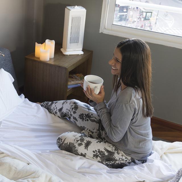 Cecotec Calefactor Baño Cerámico Ready Warm 6200 Ceramic Sky M. 2000 W Termostato Regulable 3 Modos Protección Sobrecalentamiento Y Antivuelco 20 M2Calefactor Cerámico Vertical 2000 W