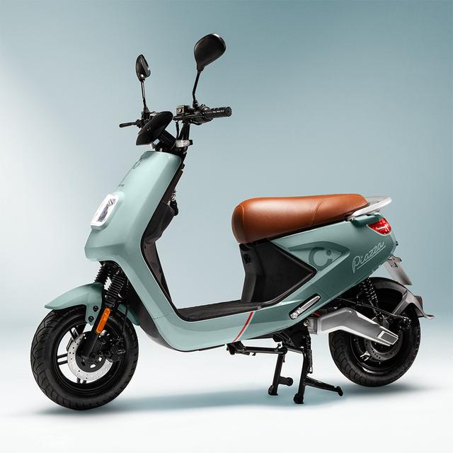 Cecotec Cecotec Piazza (Azul) Con Una Potencia Máxima De 1440W Y Con Opción De Una O Dos Baterías (55-110 Km De Autonomía).Disponible En Dos Colores Combina Estilo Y Ligereza.L1eB (Equivalente A 49cc)  ciclomotor Eléctrico