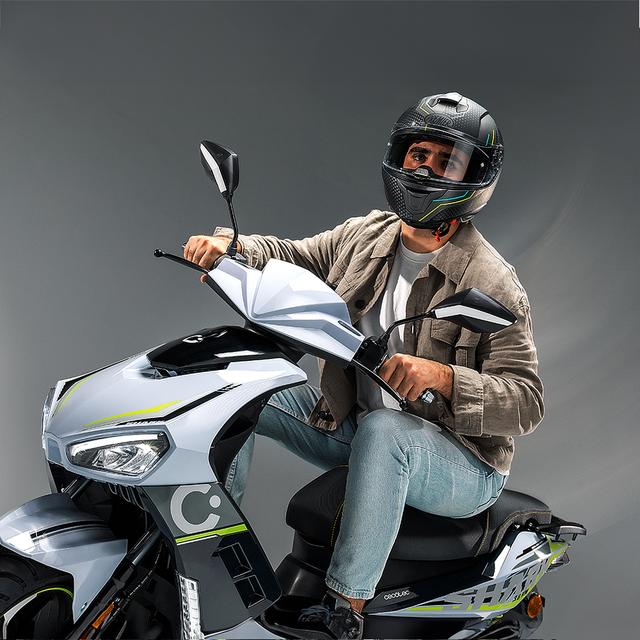 Cecotec Cecotec Shark (Gris/Lima) Con Una Potencia Máxima De 3600W Y Con Opción De Una O Dos Baterías (66-132 Km De Autonomía). Disponible En Dos Colores Combina Diseño Y Agilidad.L1eB (Equivalente A 49cc) Ciclomotor Eléct