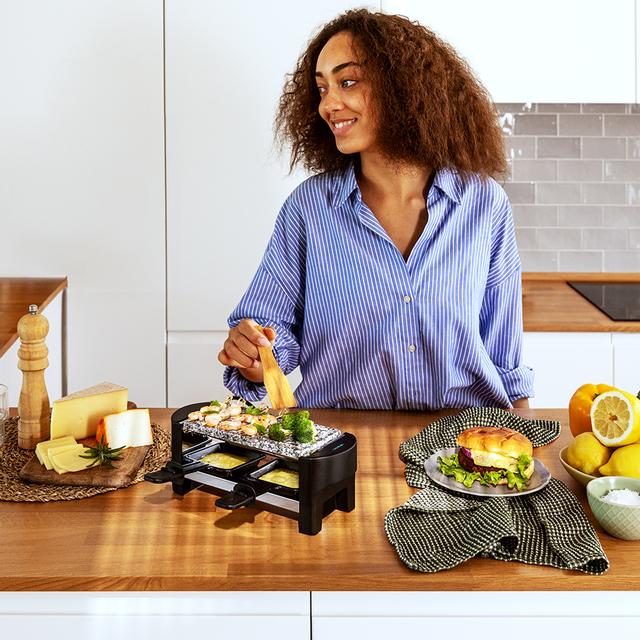 Cecotec Cheese&Grill 3200 Pocket AllStone Máquina De Raclette Para 2 Personas Con Grill De 320 W. Con Estructura De Diseño Con Acabados En Acero Inoxidable Botón De Encendido Y Apagado Y Placa De Asar De Piedra. Incluye 2 Sar