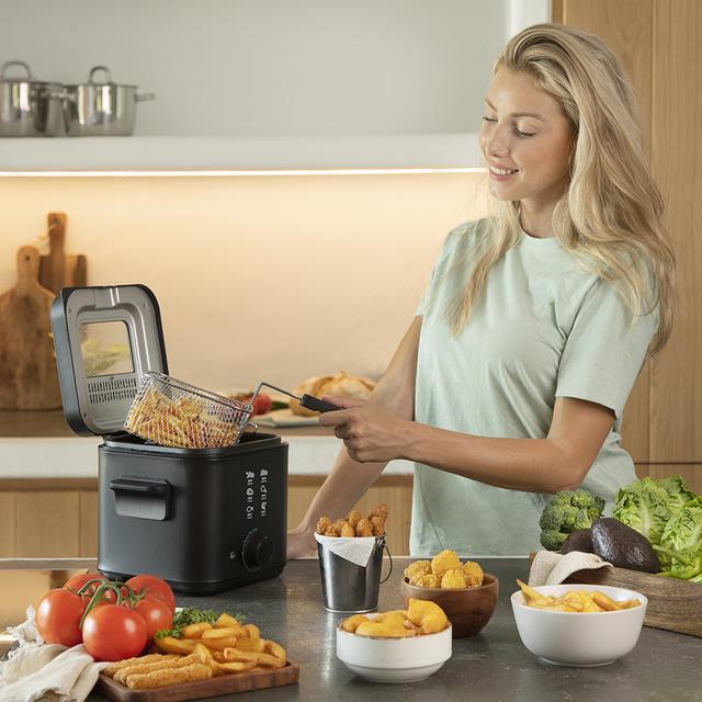 Cecotec CleanFry Infinity 1500 Black. Freidora Eléctrica De 900W Capacidad 1 5 L Filtro OilCleaner Cubeta Antiadherente Tapa Con Filtro Y Ventana De Control Lacado En Negro Freidora De Aceite 1 5 Litros  