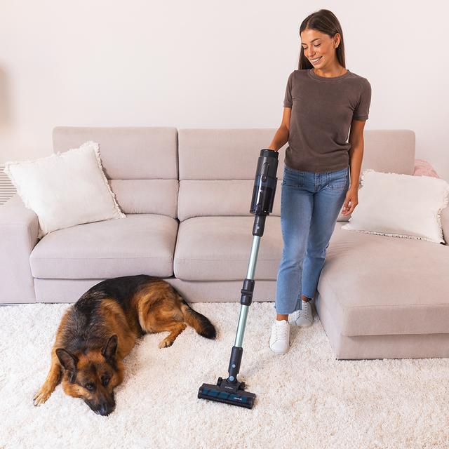 Cecotec Conga Rockstar 1500 Ray Ergowet Animal Aspirador Escoba Sin Cables Sin Bolsa 3 En 1 Con Ciclón Paralelo. Potencia 215 W Y 12 KPa. 60 Minutos De Autonomía. Tubo Flexible Cepillo Jalisco Y Depósito De 500 Ml. Además De