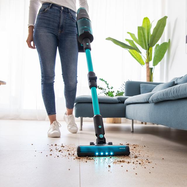 Cecotec Conga Rockstar 7500 Astral ErgoWet Animal Aspirador Escoba Sin Cables Sin Bolsa 4 En 1 Con Potencia 680 W 30 KPa Y 90 Minutos De Autonomía. Cepillo Jaliscazo. Con 250 AW De Potencial. Water Tank Y Accesorio Especial Par