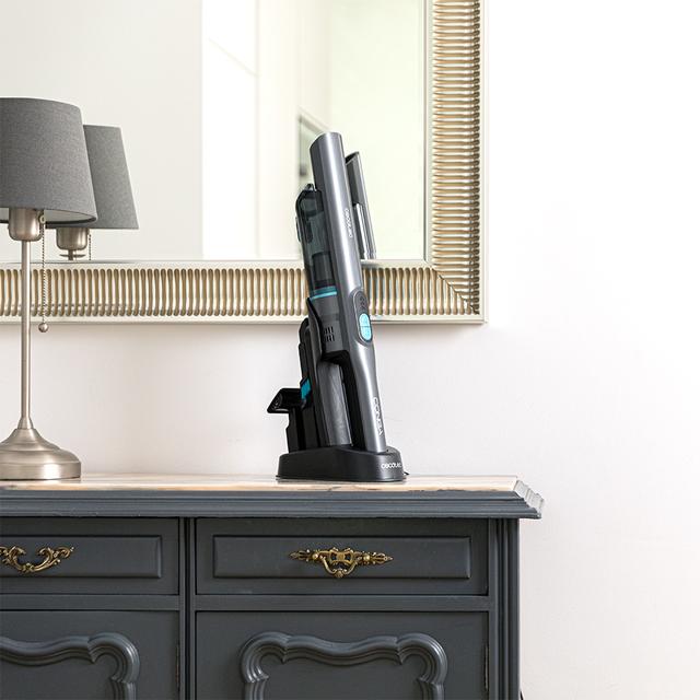 Cecotec Conga Rockstar Micro+ Turbo Aspirador De Mano Ultraligero Con Motor Digital Brushless De 210 W Y 20 KPa De Poder De Succión. Autonomía De Hasta 40 Minutos. Dos Modos De Potencia. Con Accesorio 2en1 Accesorio De Tapicer