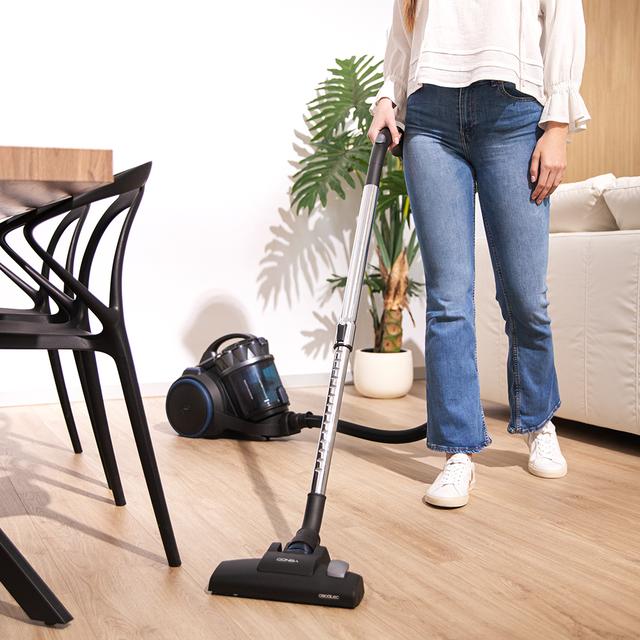 Cecotec Conga Rockstar Multicyclonic XXL Aspirador Sin Bolsa De Trineo De 800 W. Multiciclónico Sin Bolsas. Máxima Capacidad Del Depósito De Hasta 4 L Con Filtrado De Alta Eficiencia Y Tubo Telescópico Metálico. Incluye 3 A