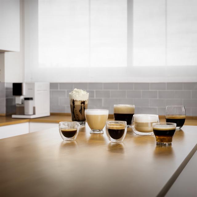 Cecotec Cremmaet Compactccino Connected White Rose Cafetera Superautomática Compacta Con 19 Bares Pantalla TFT Y Wifi Tanque De Leche Y Sistema Thermoblock. Cafetera Superautomática