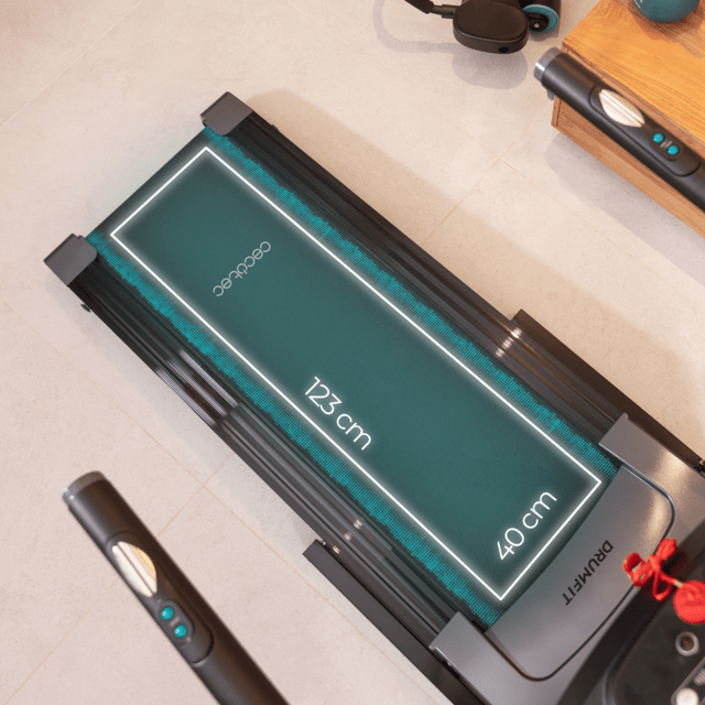 Cecotec DrumFit WayHome 1400 Runner Vibration Cinta De Correr Plegable De 1100 W / 2 CV De Potencia Con Cinturón De Masaje Mancuernas Y Barras De Espuma. De 1 A 14 Km/h. 12 Programas Predefinidos. Superficie De Carrera De 123 X