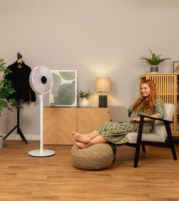 Cecotec Energysilence 1000 Smart Control Ventilador De Pie De 16" Con 25 W Y Motor DC Con Mando A Distancia Control Táctil Y Pantalla Temporizado Y Oscilación. Ventilador De Pie 