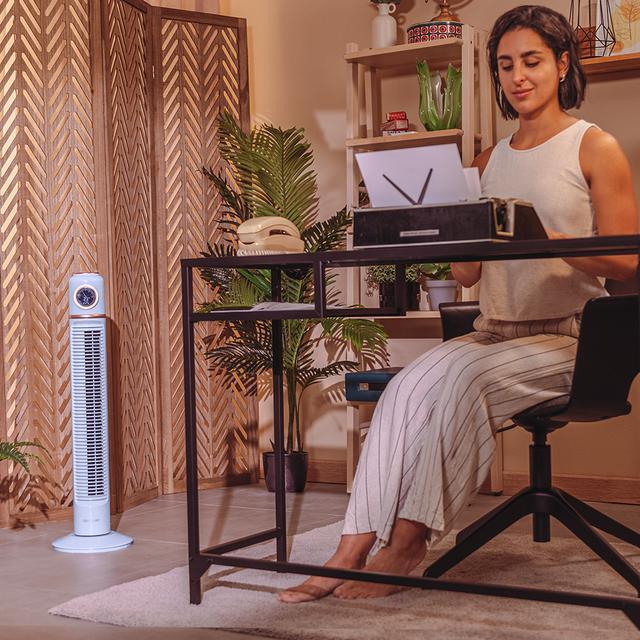 Cecotec EnergySilence 1090 Skyline Retro Smart Blue Ventilador De Torre De 32" Con 40 W LED Display Control Táctil Y Remoto Temporizador 12 Horas Y Oscilación